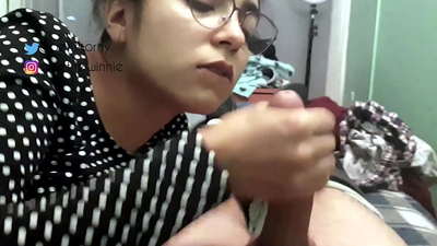 Punuar me dorë me përfundim në dorë - shumë qumësht